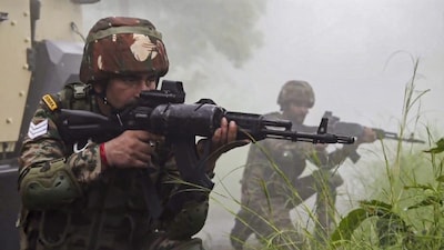 Operation Trashi-I continues in Kishtwar as joint team of Army, police and CRPF tracks militants in dense forests. (IMAGE: PTI/REPRESENTATIVE)