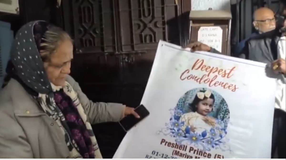 'I Begged, No One Stopped', Recalls Grandmother After 6-Year-Old Dies In Janakpuri E-Rickshaw Crash