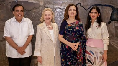 The Ambani family hosted Hillary Clinton at their home in Mumbai. 