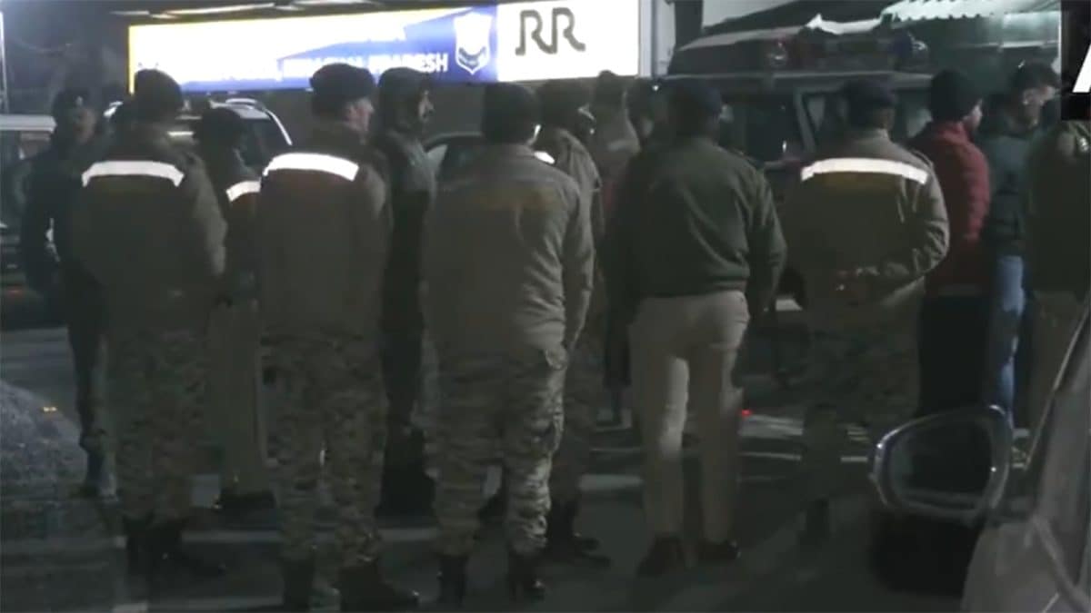 After Day-Long Standoff With Himachal Police, Delhi Cops On Way To Delhi With 3 Accused