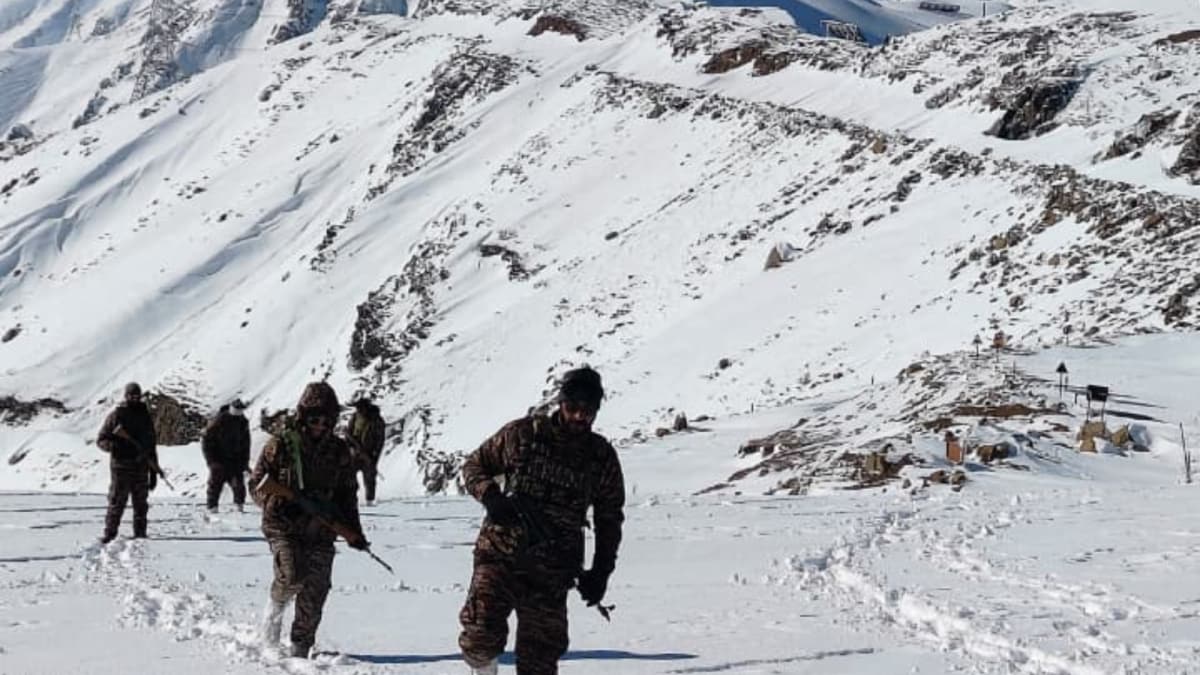 CRPF Sets Up 43 Surveillance Posts Above 6,000 Feet In J&K