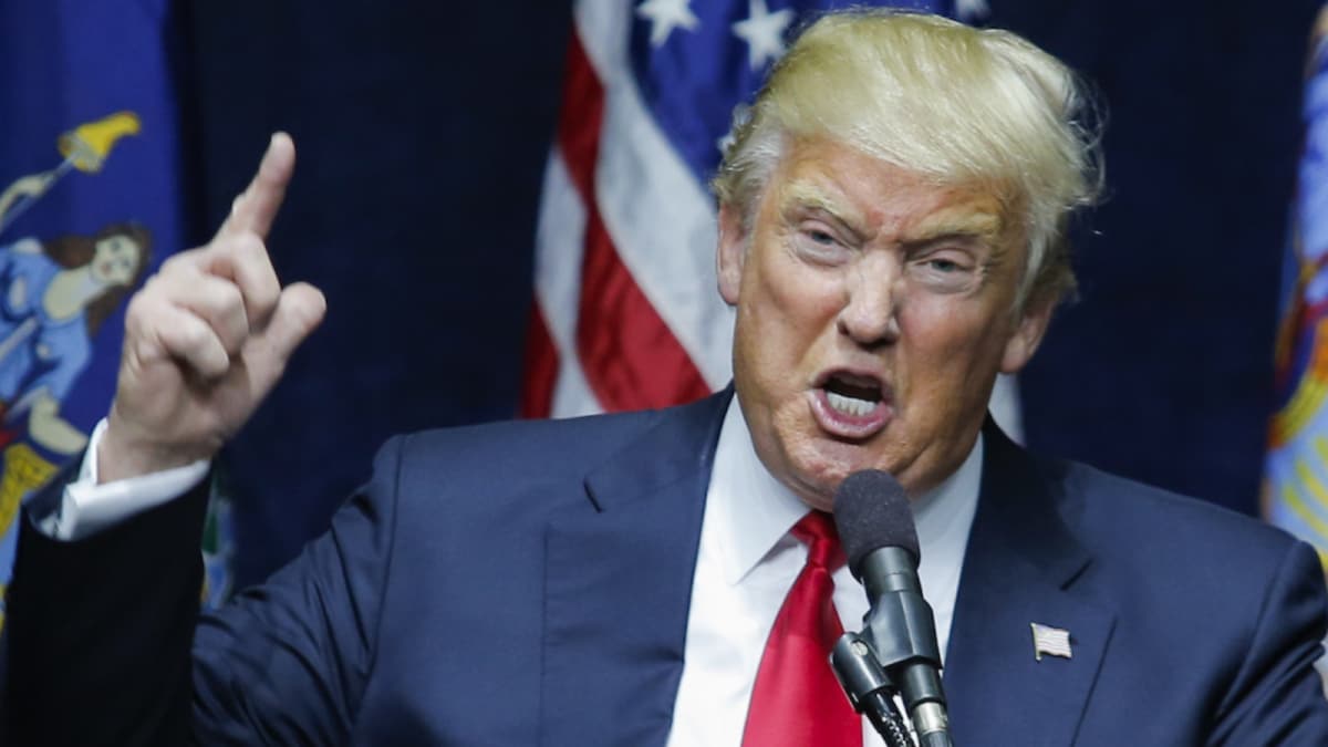 ‘Embarrassment To Their Families’: Trump's Personal Attack On Supreme Court Justices Over Tariff Ruling