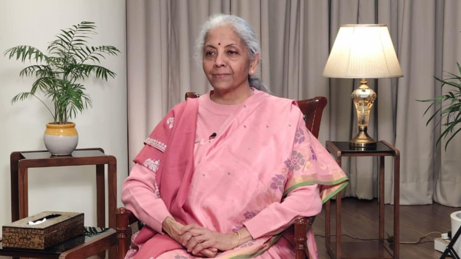 'கவலைப்பட வேண்டியது யாரெனில், அது திமுக தான்': தமிழ் நாட்டில் விஜய் காரணி குறித்து நிர்மலா சீதாராமன் | பிரத்யேக பேட்டி