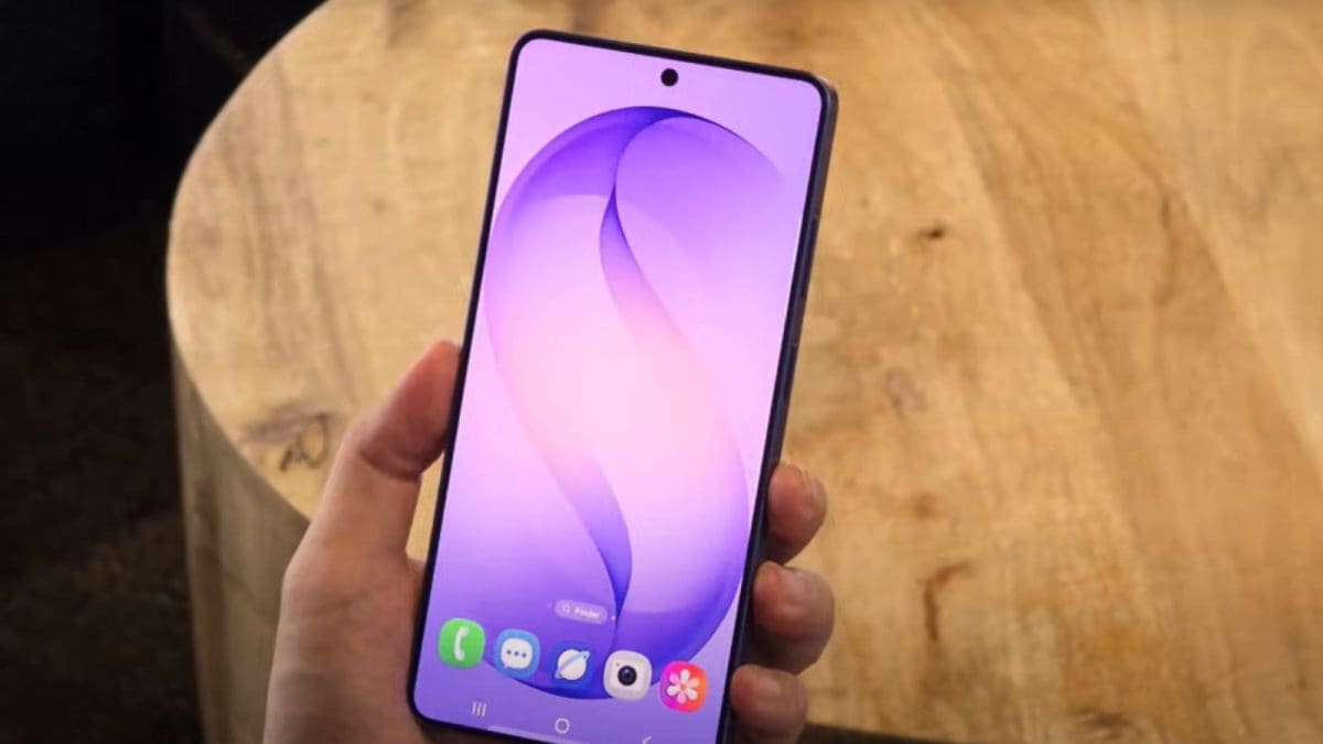 Samsung Privacy Display Explained: What Is It And How It Helps The Users