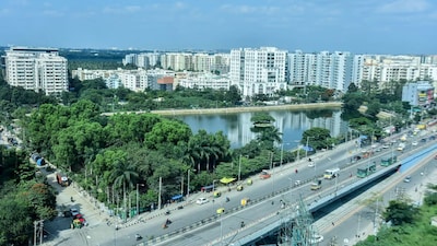 For generations, Sarjapura remained a quiet agricultural pocket, known for its fields rather than its frontage. The road existed long before the road became famous. Image: X