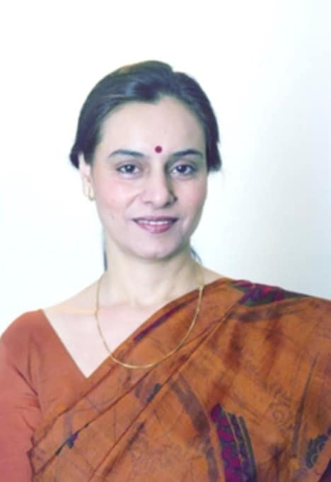  Sarla Maheshwari served as Doordarshan news anchor from 1976 to 2005, a career that spanned nearly three decades. She joined Doordarshan after auditioning while pursuing her PhD at Delhi University. 