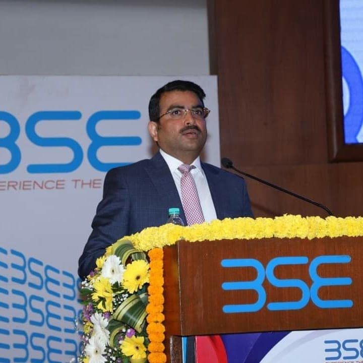 Qual foi o papel e as contribuições de Gupta no Fino Payments Bank? Gupta ingressou no Fino Payments Bank Ltd como parte da equipe fundadora, responsável por Finanças e Funções Corporativas, incluindo alianças estratégicas. Ele também supervisionou vendas e desenvolvimento de negócios. Qual foi o papel e as contribuições de Gupta no Fino Payments Bank? Gupta ingressou no Fino Payments Bank Ltd como parte da equipe fundadora, responsável por Finanças e Funções Corporativas, incluindo alianças estratégicas. Ele também supervisionou vendas e desenvolvimento de negócios.