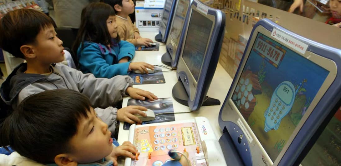  South Korea has long experimented with regulating children’s internet use through time-based limits. While specific rules have evolved, minors still face restrictions on accessing games and online platforms during late hours. Authorities emphasize the risks of addiction and disrupted sleep, reflecting a broader approach aimed at balancing screen time with schooling, rest, and offline activities.