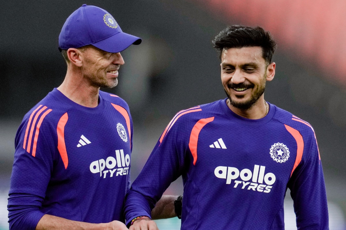 R Ashwin Befuddled By Axar Patel's Omission, Recalls When 'He Batted With Virat And...'