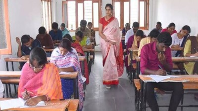 As per the 2026 schedule, the notification for this recruitment is expected in March, with the examination likely to be held in July. (Local18)