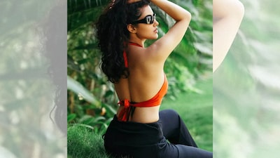 कॉलेज टॉपर से टॉलीवुड संघर्ष तक: मालविका शर्मा अब तमिल सिनेमा में आजमा रही किस्मत