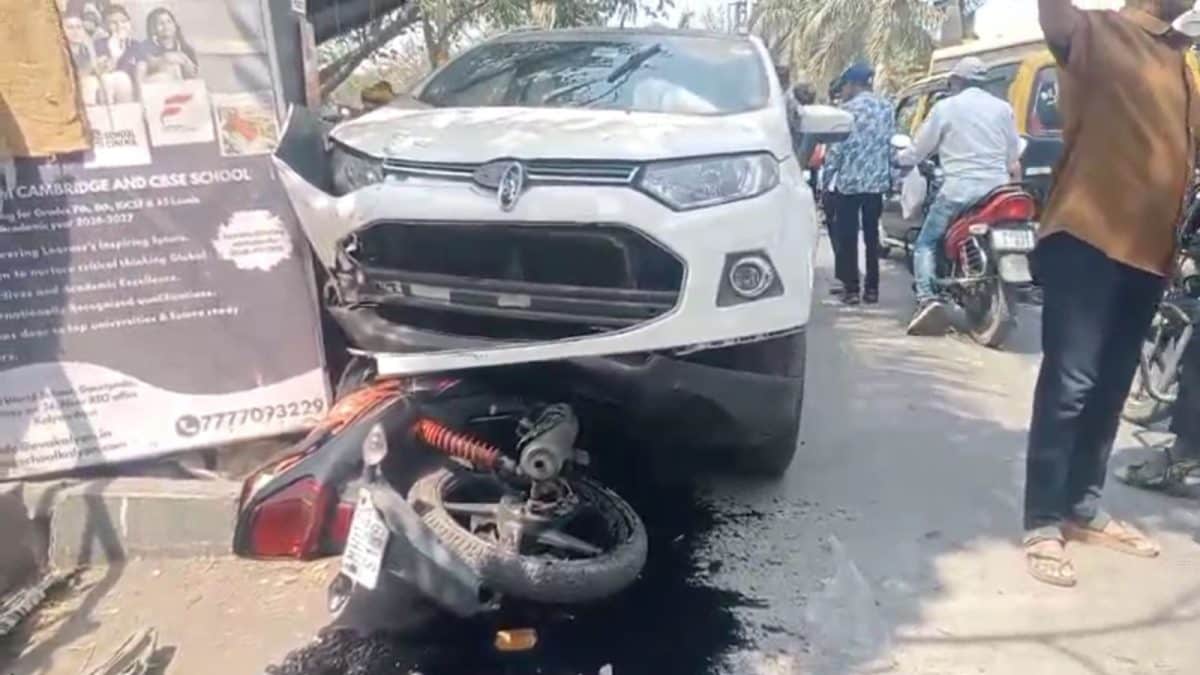 Six Injured After Speeding Car Rams Parked Vehicles In Thane’s Kalyan Area
