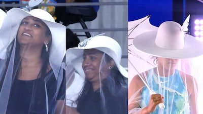 Fans mimic Naomi Osaka.