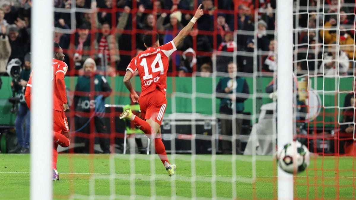 Luis Díaz Facing Challenges With Unusual Clause In Bayern Munich Contrac