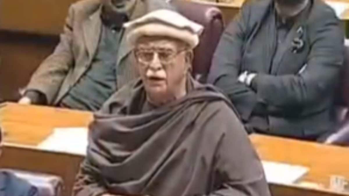 'Pure Intelligence Failure': Pakistan's Opposition Leader Slams Govt Over Balochistan Violence