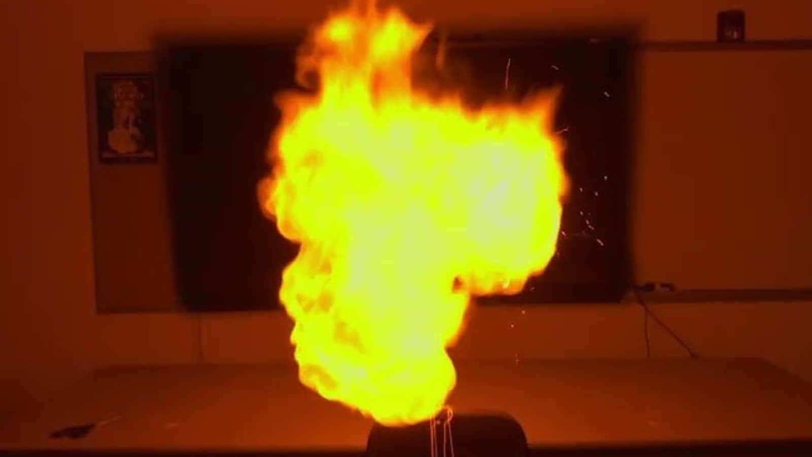 Mumbai Lift Explodes After Man Enters With Hydrogen Balloons: Why Are ...