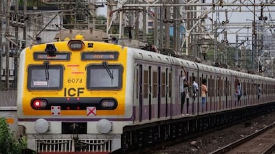 On Saturday, April 4, a longer six-hour block will be carried out after midnight to complete the remaining demolition work.