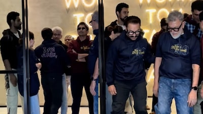 Rang De Basanti follows a group of young Indians who speak up against corruption. (Photo Credit: Instagram)