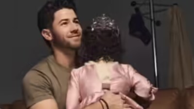 Nick Jonas touches hearts with live performance of ‘Princesses’, dedicated to daughter Malti.