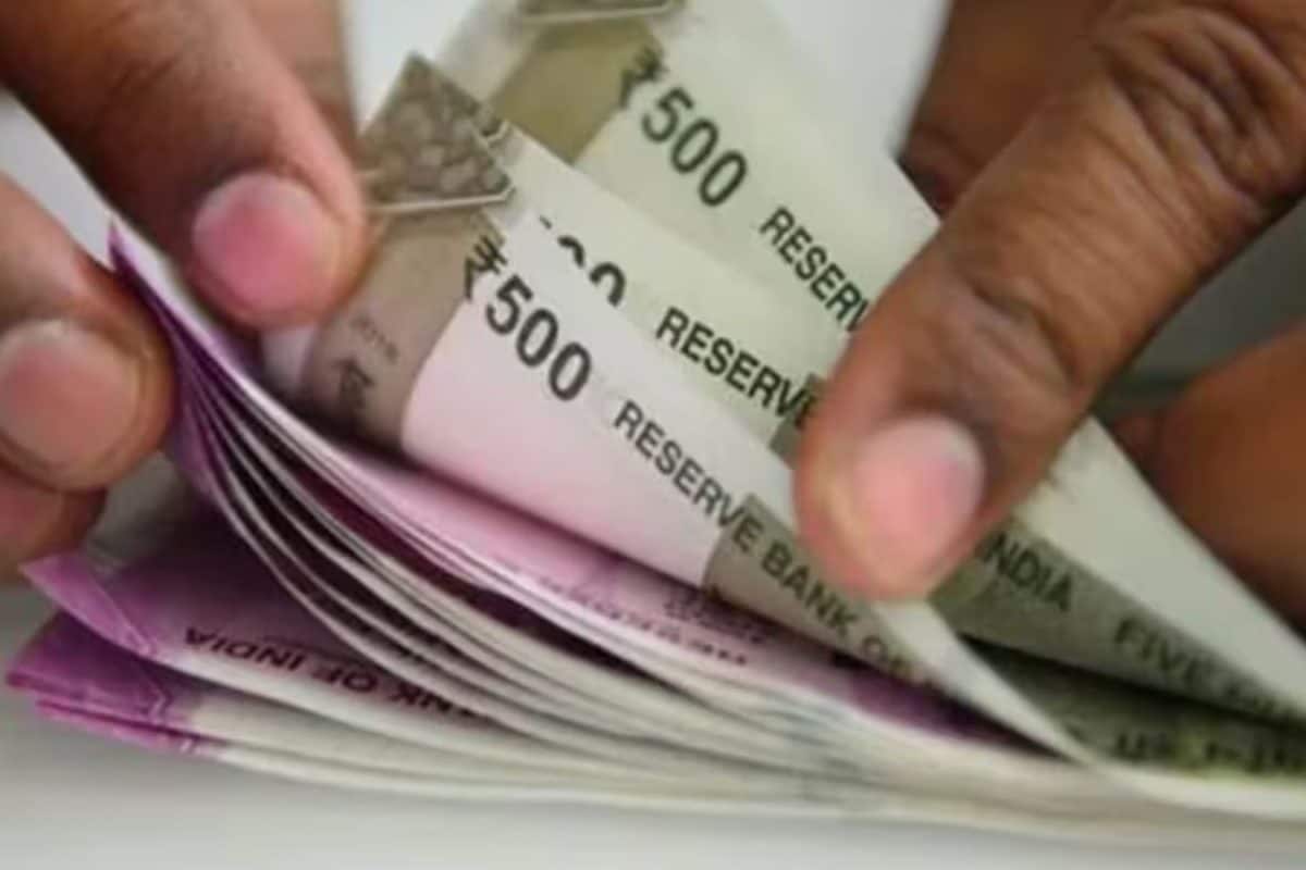 8th Pay Commission: 34% Salary Hike Likely With 2.57 Fitment Factor; How Much Income Will Increase?