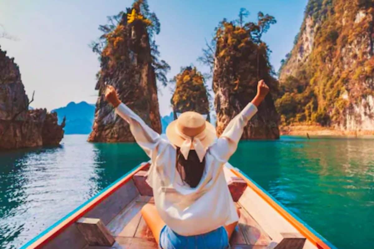 Plan Less Leaves, Travel More: Your 2026 Long-Weekend Holiday Guide