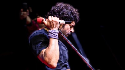 The actor is 52 years old now.