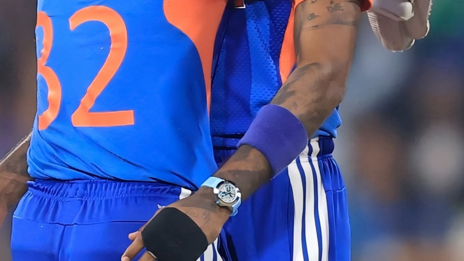 The rhodium-plated dial pays tribute to Lord Shiva in his Rudra form, incorporating sacred Indian motifs. Elements like the “Om” symbol and Rudraksha-inspired detailing subtly connect the timepiece to Mahashivratri, adding symbolic depth. The rhodium-plated dial pays tribute to Lord Shiva in his Rudra form, incorporating sacred Indian motifs. Elements like the “Om” symbol and Rudraksha-inspired detailing subtly connect the timepiece to Mahashivratri, adding symbolic depth.