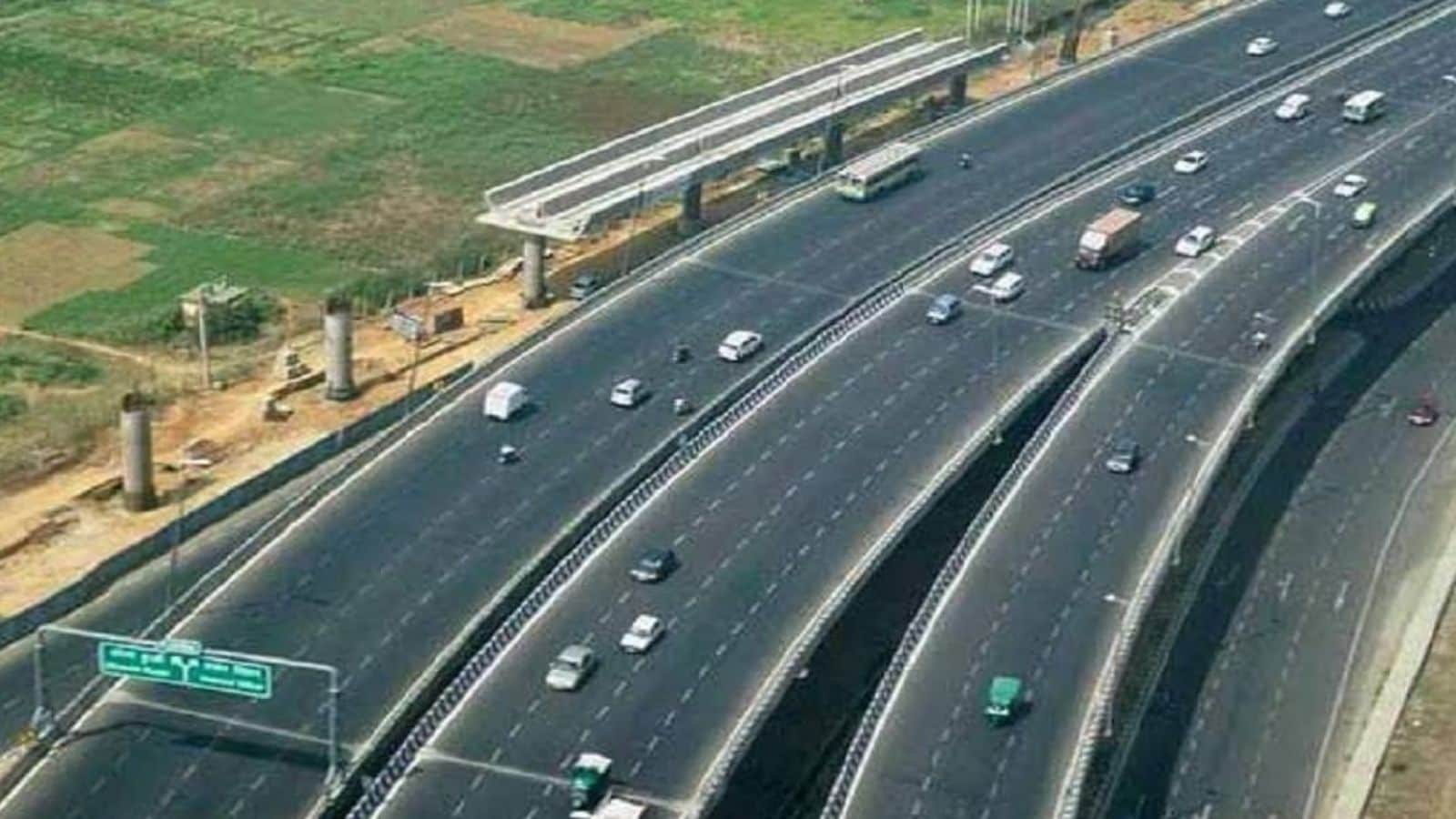 Depending upon agro-climatic conditions and local suitability, such corridors will be developed along National Highway stretches and other vacant NHAI land parcels. NHAI field offices will identify National Highway sections across the country where clusters of flowering trees can be planted at intervals of approximately 500 meters to 1 km, matching the average foraging distance of honeybees and wild bees.