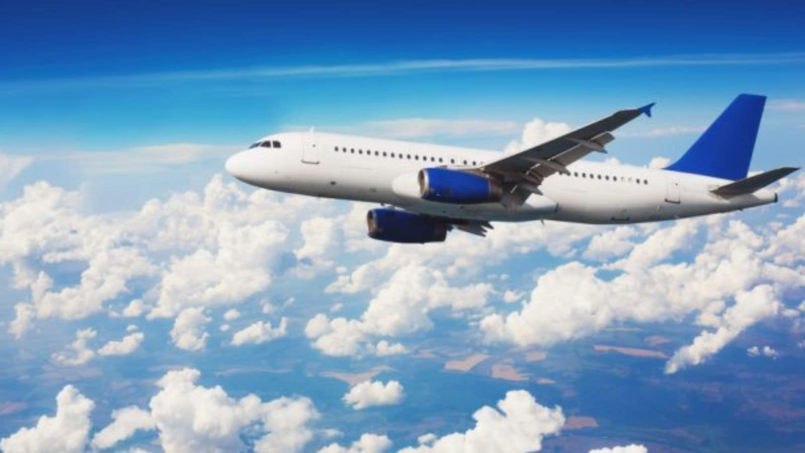 The crew attempted engine restarts repeatedly, more than 20 times in total. After a 13-minute descent to around 12,000 feet, one engine finally roared back to life. Moody had already begun preparing for a water landing when that first sign of power returned. Soon, other engines restarted, though not all behaved steadily. One failed again violently, while the others showed erratic performance. Even so, the aircraft was no longer entirely powerless, and a diversion toward Jakarta became possible.