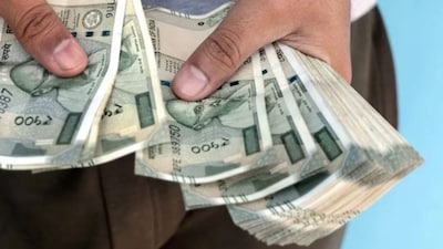 Employees contribute 12% of their base pay + dearness allowance. (Representative Image)