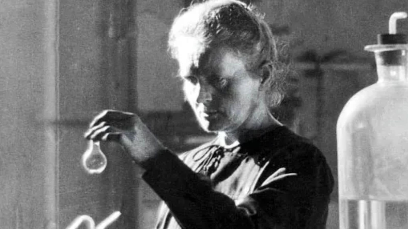 How was radioactivity discovered? A term which was coined by Marie Curie. It all began in 1896 when physicist Henri Becquerel observed a strange phenomenon when he was experimenting with uranium salts. The uranium emitted invisible rays that were capable of penetrating black paper and also affected photographic plates. This left him surprised since it occurred without sunlight or any external energy source. The radiation seemed to come directly from the uranium atoms themselves. Curie built upon this discovery and began studying similar properties in other substances. How was radioactivity discovered? A term which was coined by Marie Curie. It all began in 1896 when physicist Henri Becquerel observed a strange phenomenon when he was experimenting with uranium salts. The uranium emitted invisible rays that were capable of penetrating black paper and also affected photographic plates. This left him surprised since it occurred without sunlight or any external energy source. The radiation seemed to come directly from the uranium atoms themselves. Curie built upon this discovery and began studying similar properties in other substances.