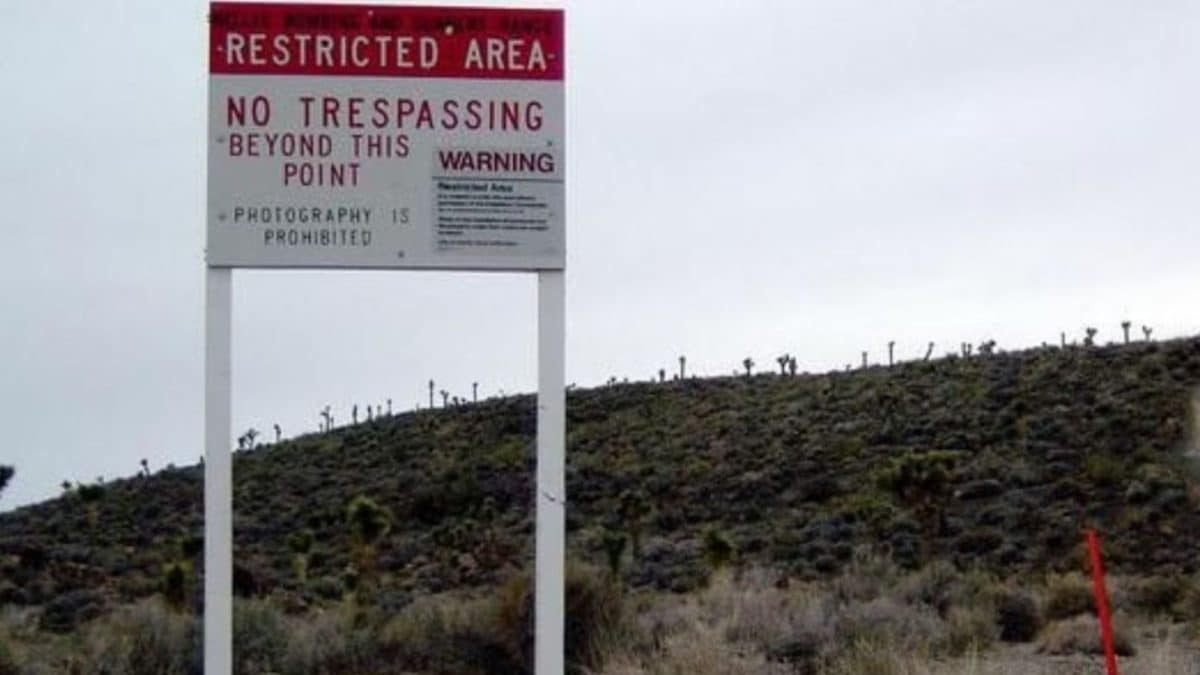 Politicians, Area 51, and the Ongoing Search for Alien Evidence