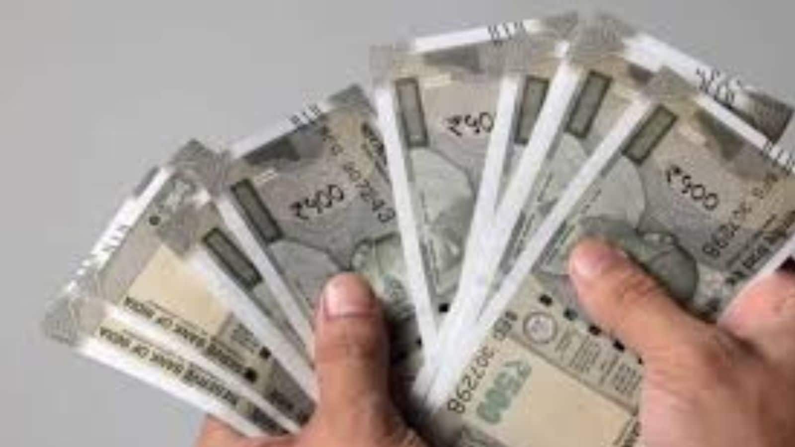Woman Claims If You Don’t Have Rs 5 Lakh Savings, ‘Stop Shopping & Say No To Vacations’: ‘Should You Be Worried?’