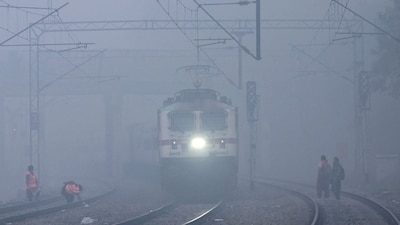 At speeds exceeding 130 kmph, the "sighting distance" of a signal becomes dangerously short. This is worsened by external factors such as heavy rain, sharp curves, or the thick fog common in North India. (Image: AFP/File)