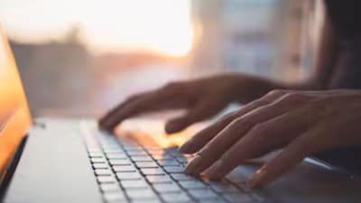 He claimed employees stayed back because no one wanted to leave first. (Representative Image)