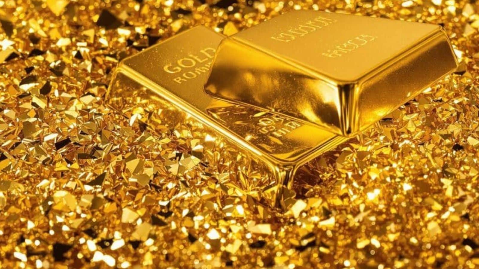 प्रयोगशाला में विकसित सोना खनन किए गए सोने की जगह नहीं ले रहा है, लेकिन यह एक रोमांचक नए अध्याय का प्रतिनिधित्व करता है। आभूषण घराने और उपभोक्ता नैतिक, उच्च गुणवत्ता वाले विकल्प तलाशने लगे हैं। प्रयोगशाला में विकसित सोने की यात्रा स्वीकृति, शिक्षा और विकसित होती प्राथमिकताओं के बारे में होगी। आने वाले वर्षों में, यह फिर से परिभाषित हो सकता है कि लोग दुनिया की सबसे प्रतिष्ठित धातुओं में से एक को कैसे देखते हैं, खरीदते हैं और निवेश करते हैं। प्रयोगशाला में विकसित सोना खनन किए गए सोने की जगह नहीं ले रहा है, लेकिन यह एक रोमांचक नए अध्याय का प्रतिनिधित्व करता है। आभूषण घराने और उपभोक्ता नैतिक, उच्च गुणवत्ता वाले विकल्प तलाशने लगे हैं। प्रयोगशाला में विकसित सोने की यात्रा स्वीकृति, शिक्षा और विकसित होती प्राथमिकताओं के बारे में होगी। आने वाले वर्षों में, यह फिर से परिभाषित हो सकता है कि लोग दुनिया की सबसे प्रतिष्ठित धातुओं में से एक को कैसे देखते हैं, खरीदते हैं और निवेश करते हैं।