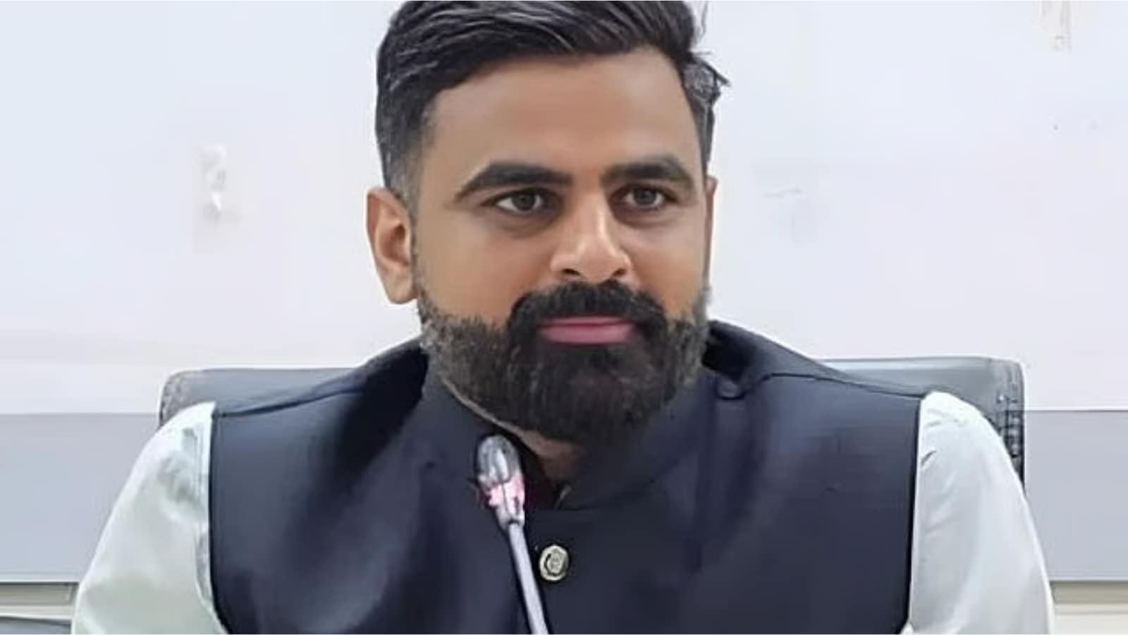 District Collector Jitendra Dudi described the project as historic for Pune and the state. He emphasised that achieving Guinness World Records recognition would be a proud moment not only for Pune district, but for Maharashtra and the entire country. “This project represents India’s commitment to heritage conservation through traditional knowledge and craftsmanship,” he said as quoted by the outlet. District Collector Jitendra Dudi described the project as historic for Pune and the state. He emphasised that achieving Guinness World Records recognition would be a proud moment not only for Pune district, but for Maharashtra and the entire country. “This project represents India’s commitment to heritage conservation through traditional knowledge and craftsmanship,” he said as quoted by the outlet.