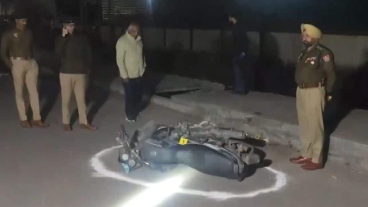 Main Accused In AAP Leader's Murder Case Arrested After Encounter In Amritsar, Pistol Seized