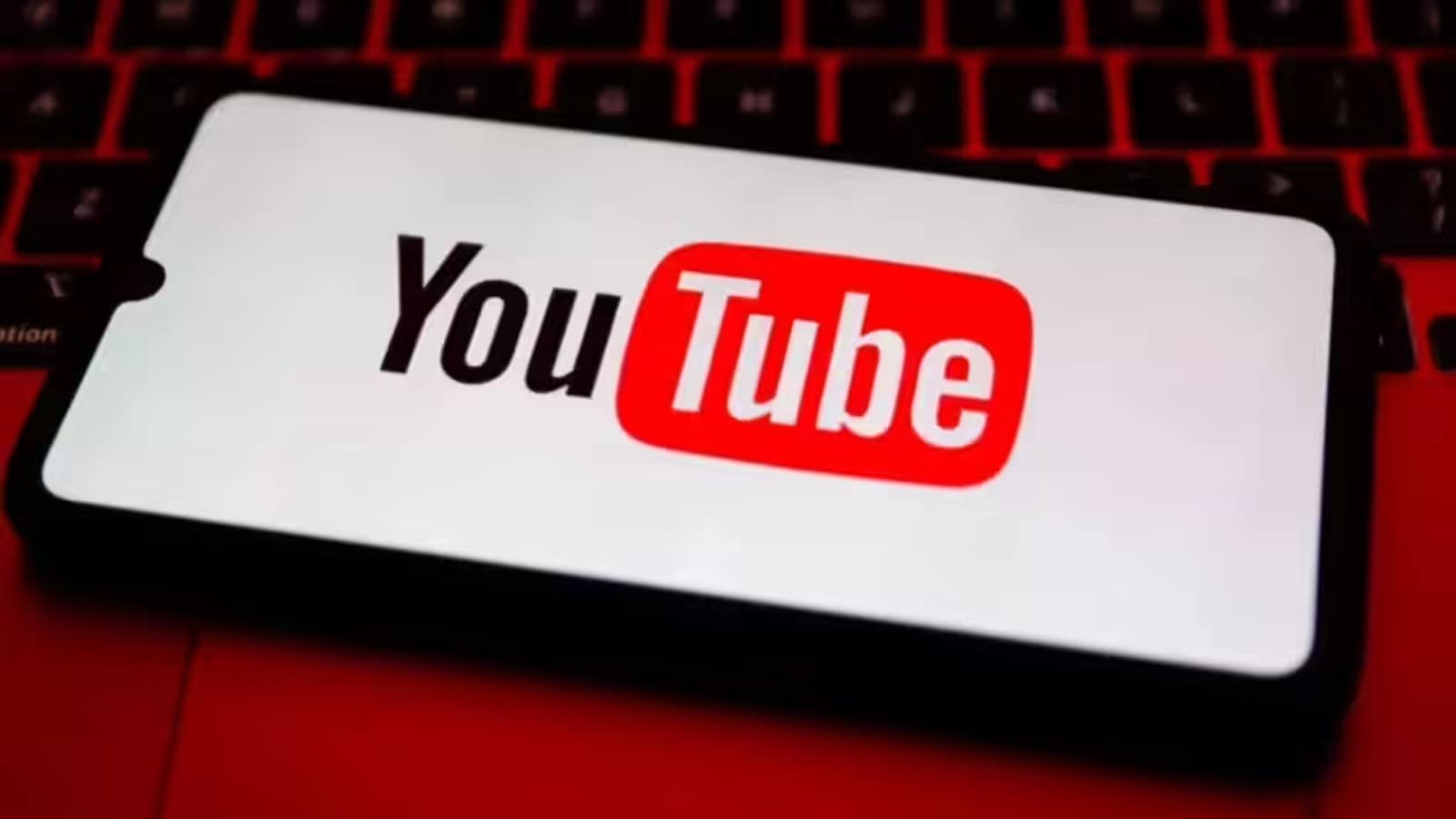 The incident also impacted YouTube TV, the platform’s live television streaming service. Nearly 10,000 outage reports were logged for YouTube TV, which indicated that the disruption was not just limited to the main platform. Subscribers who wanted to stream live television channels also faced interruptions. The incident also impacted YouTube TV, the platform’s live television streaming service. Nearly 10,000 outage reports were logged for YouTube TV, which indicated that the disruption was not just limited to the main platform. Subscribers who wanted to stream live television channels also faced interruptions.