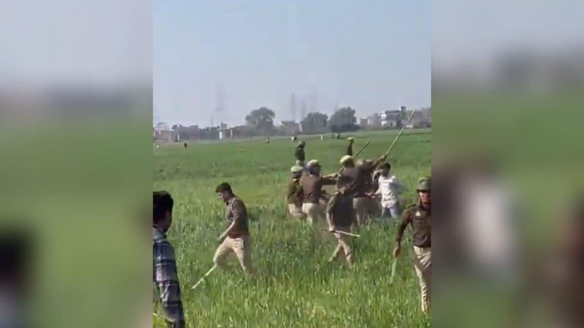 Police Lathi-Charge As Farmers Protest Landfill Site In Ghaziabad, Stone Pelting Alleged