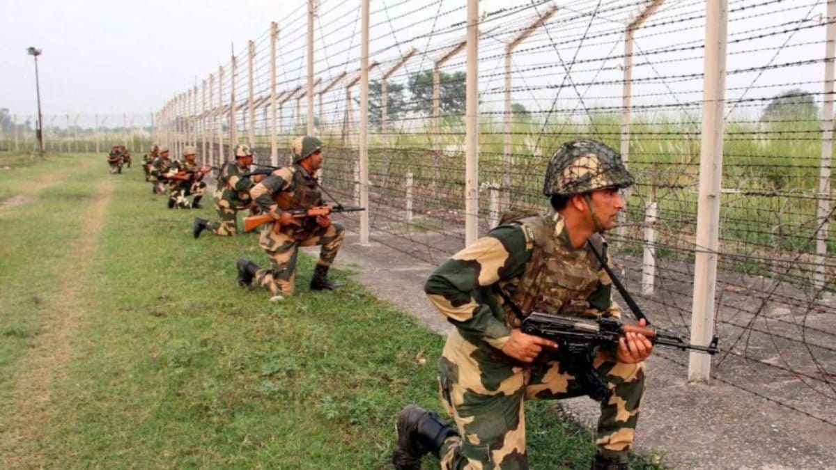 Army Foils Infiltration Bid Along LoC In J-K's Rajouri, Heavy Ammunition Recovered