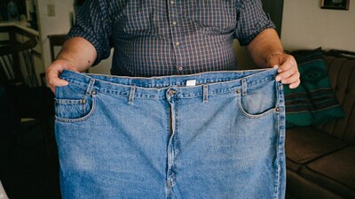 Losing weight isn’t easy. Strict diets, intense workouts, and viral internet tips don’t work for everyone. But some simple, natural morning drinks can help speed up your metabolism, burn stored fat, and support healthy weight loss — without extreme dieting or gym routines. Drinking these daily on an empty stomach can deliver visible results over time.