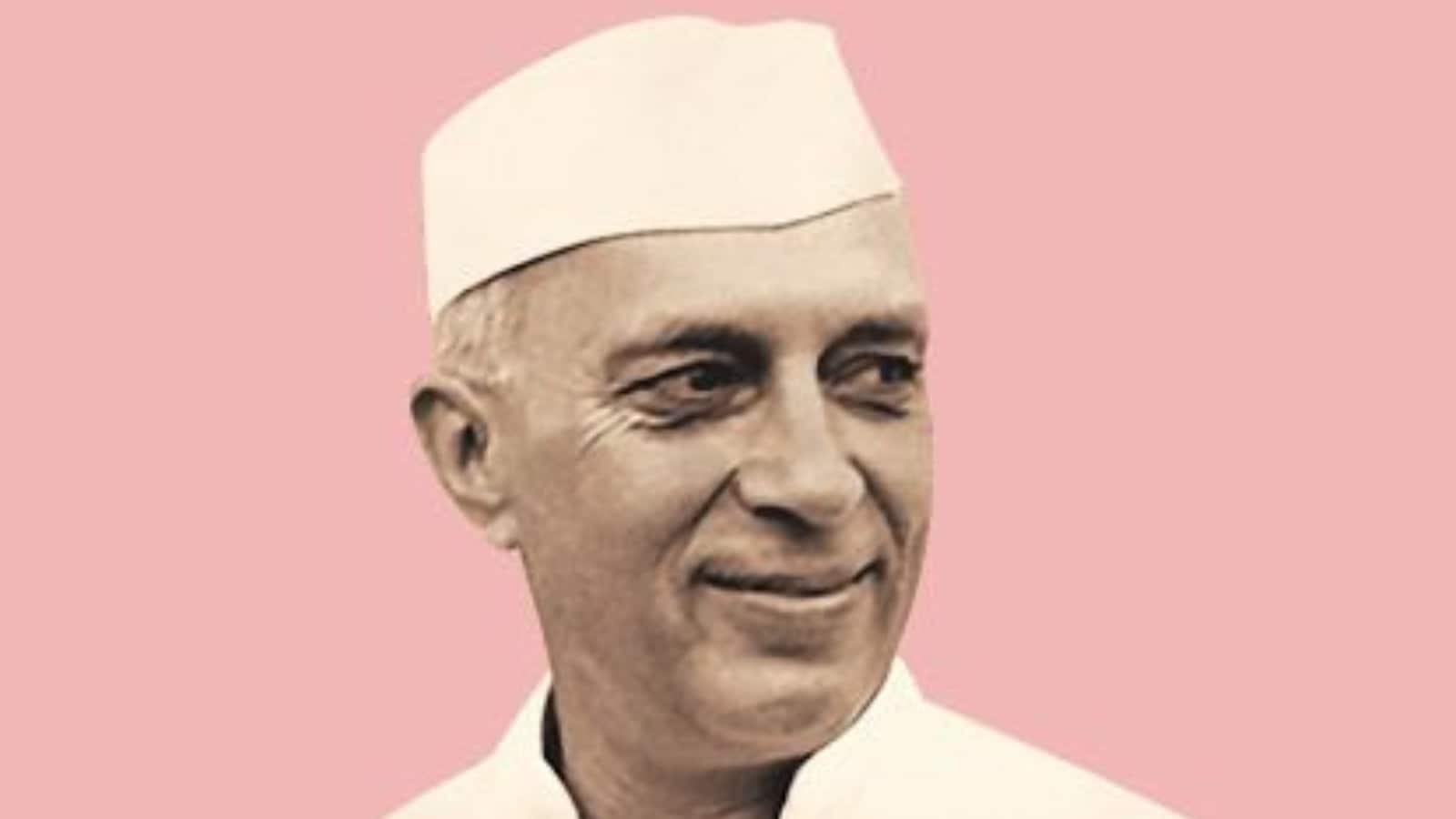 one of the most historic moments of her life came on August 15, 1947. As India prepared to celebrate its first Independence Day, Roy was asked by then Prime Minister Jawaharlal Nehru to continue singing on the radio during the ceremony at the Red Fort. Recalling the moment later, she said, as per Firstpost, “The prime minister had sent in a request that I was to keep singing till he reached Red Fort and hoisted the tricolour. I went back to the AIR station… sang some seven-eight songs.”