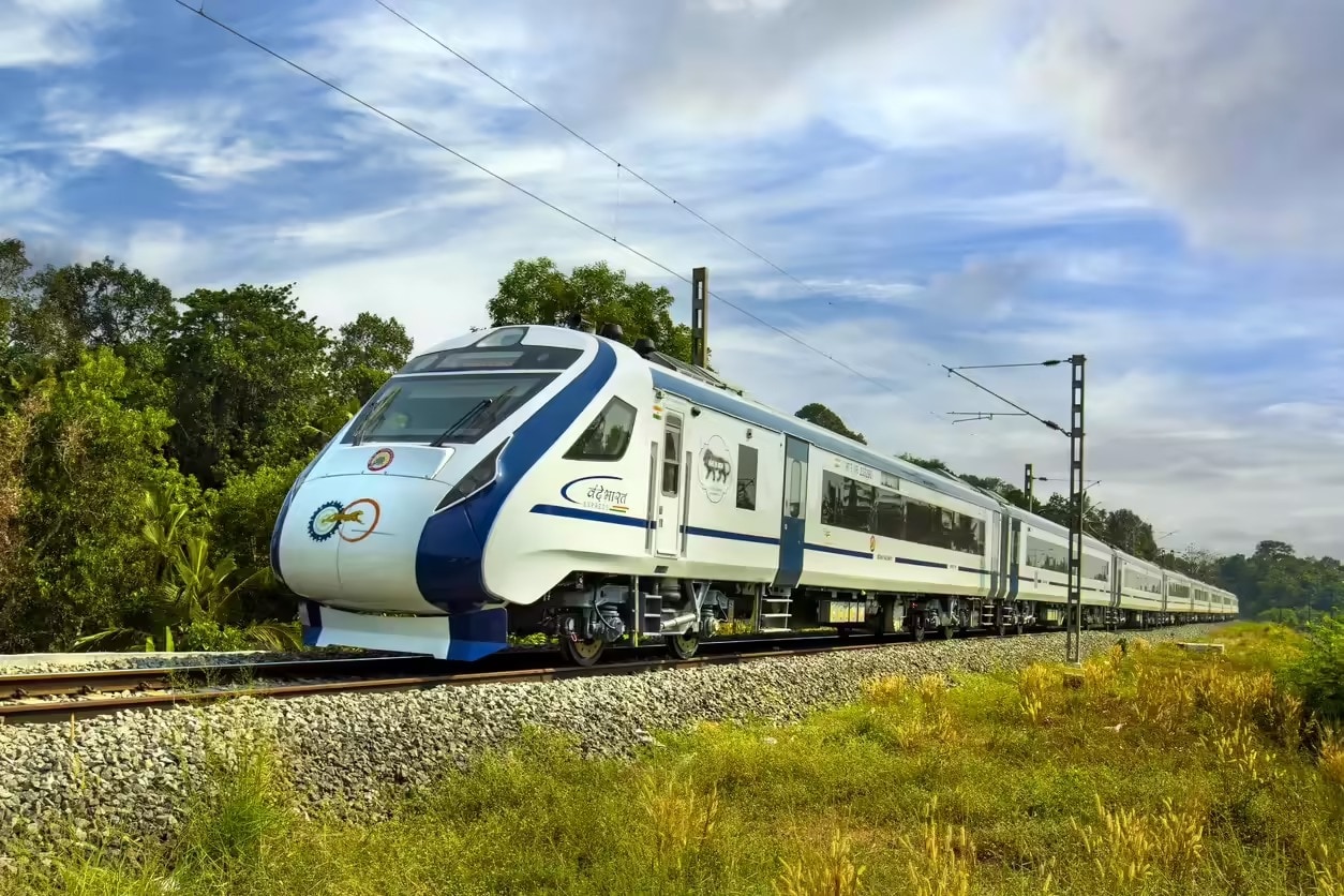With this change, Indian Railways is reshaping travel in western India. While two older Vande Bharat services are ending, a new and more strategic route is beginning. Officials believe this will improve overall efficiency. The move shows how rail planning is evolving to match passenger demand and regional growth.
