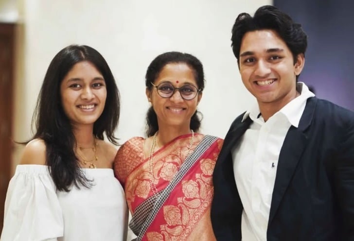 The first public confirmation came from Revati’s brother, Vijay Sule, who shared a photograph of the couple on his Instagram Stories. Along with the picture, he wrote, “Congrats sis and bro-in-law,” and added heart and ring emojis to the caption. Shortly after, similar messages followed from people close to the family.

