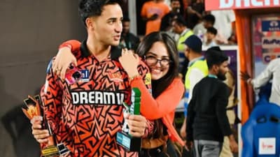 Komal Sharma, Indian opening batter Abhishek Sharma's sister, was targeted over her brother 3 ducks in the ongoing ICC Men's T20 World Cup 2026. 