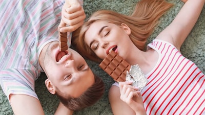 Celebrate love and sweetness this Valentine’s Week with Chocolate Day 2026. (Image: Shutterstock)