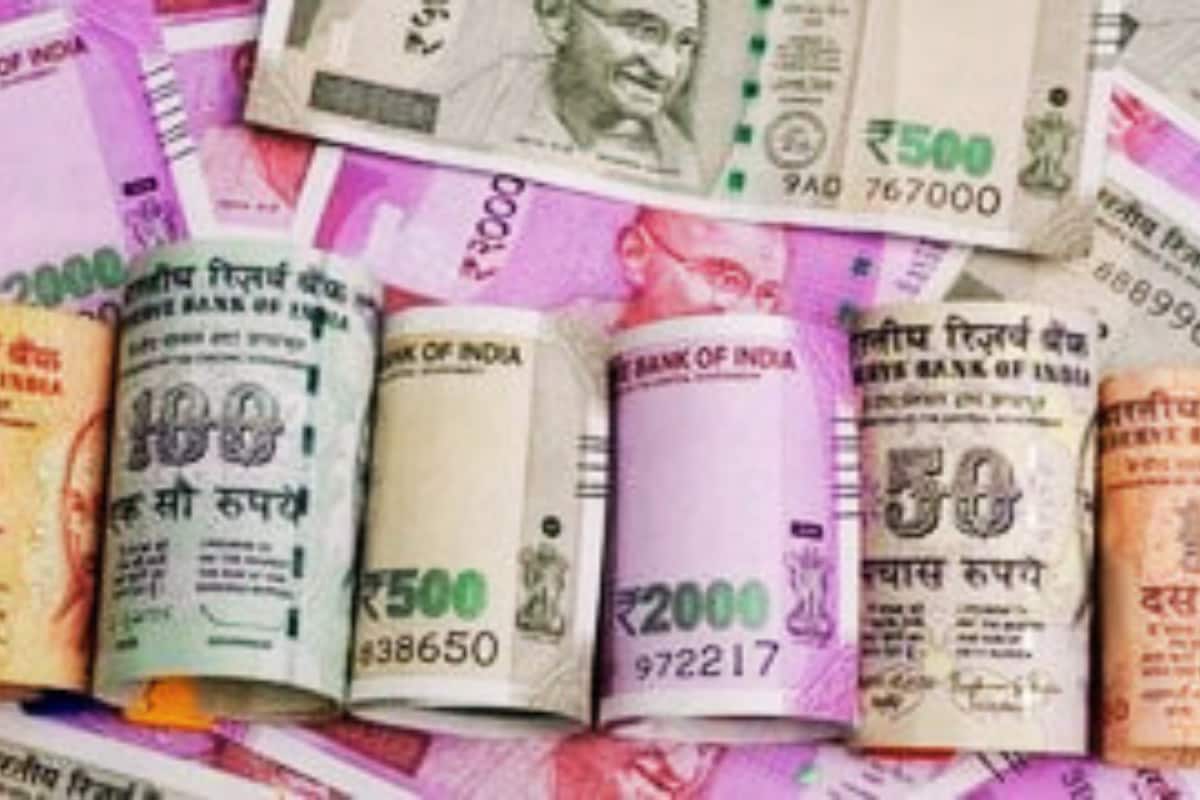Travelling To Nepal Soon? This Is What You Need To Know About Using Indian Currency
