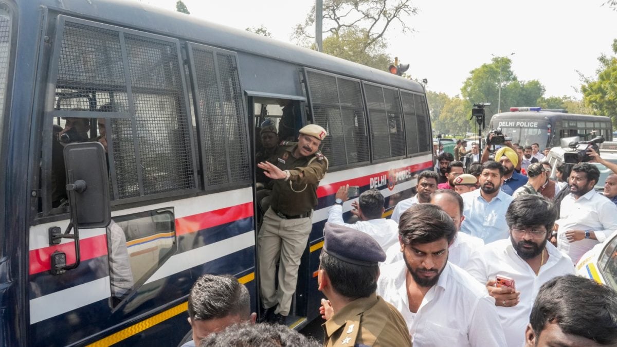 Himachal Police Vs Delhi Police Over Arrest Of 3 Youth Congress Workers Himachal Police Vs Delhi Police Over Arrest Of 3 Youth Congress Workers