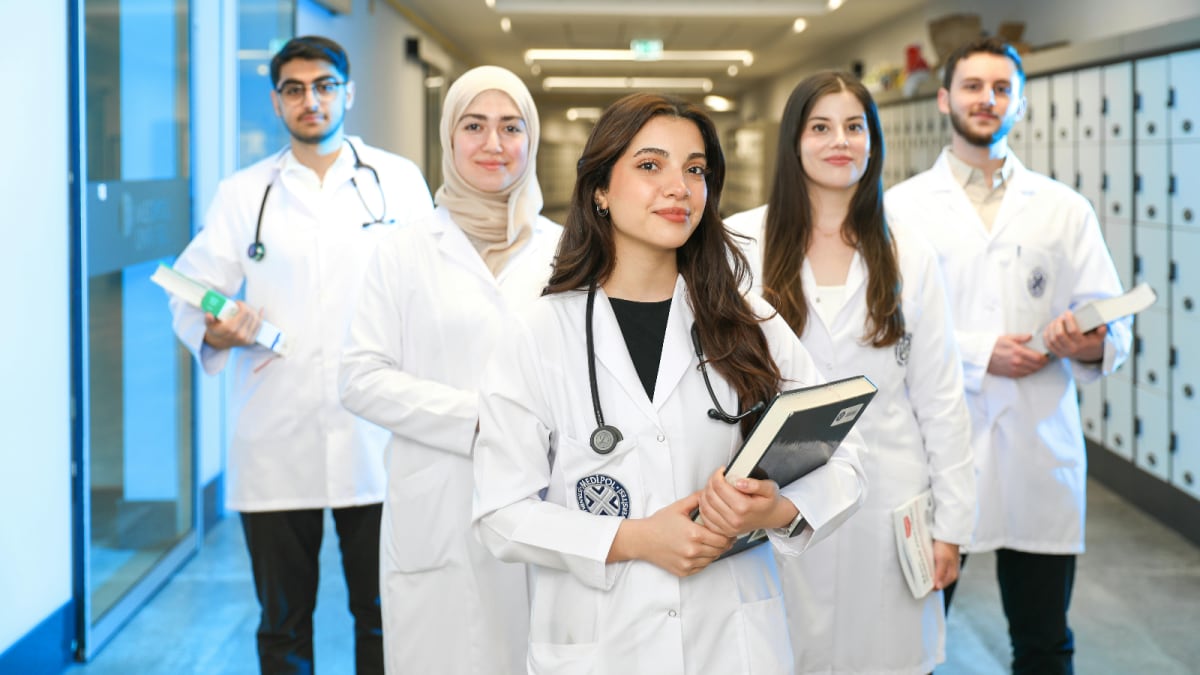 Top Non-Medical Career Choices For PCB Students After 12th